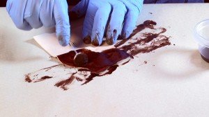 Learning Leathercraft with Jim Linnell – Lesson 11: Dyeing & Finishing Wallet Interior 